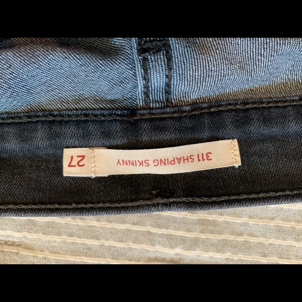 Levis 311 Shaping Skinny Jeans